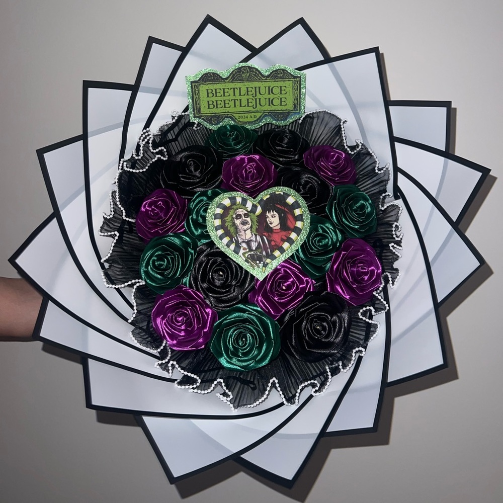 Beetlejuice themed floral bouquet 💐
